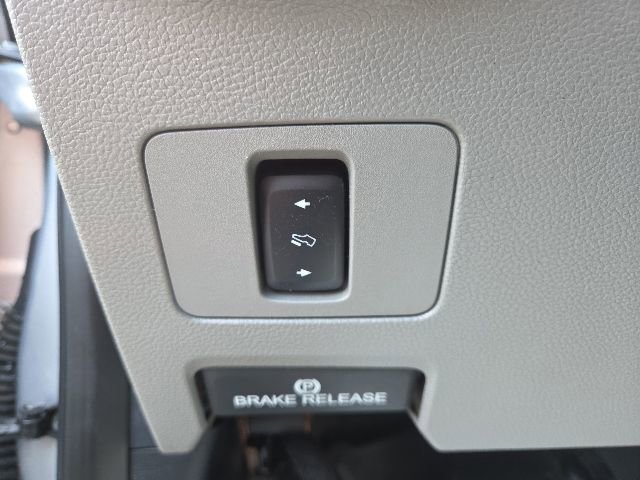 Used 2019 Ford F250 XLT w/ XLT Premium Package AWD/4WD image 18