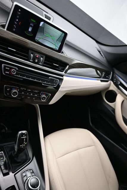 Used 2022 BMW X1 sDrive28i w/ Premium Package FWD image 17