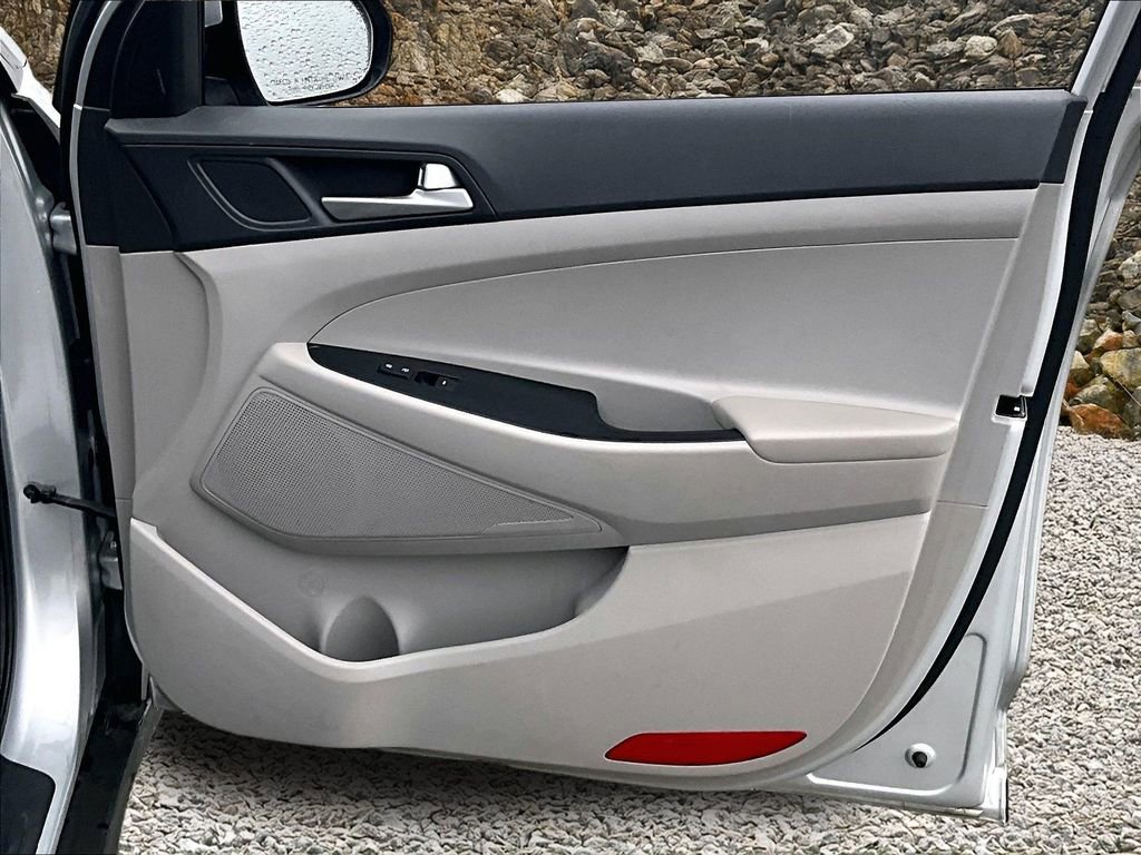 Used 2019 Hyundai Tucson SE image 20