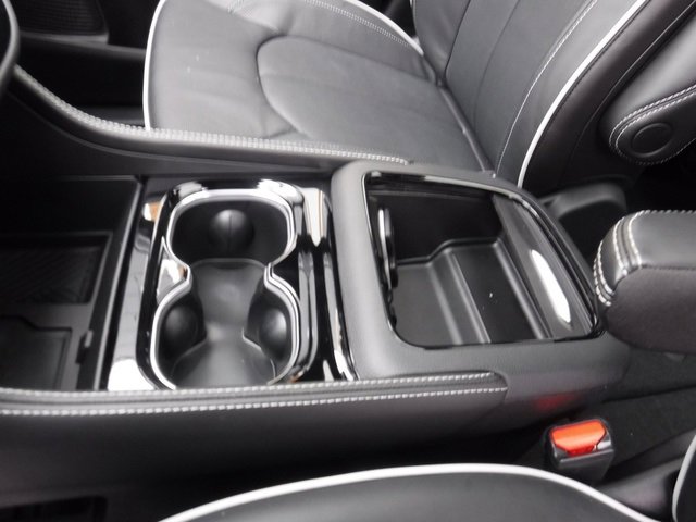 New 2026 Chrysler Pacifica Limited image 20