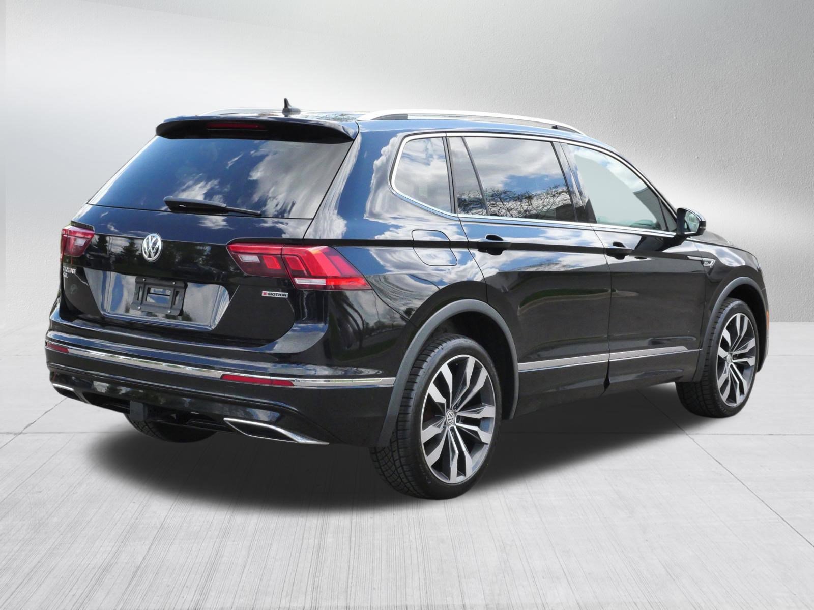 Used 2021 Volkswagen Tiguan SEL Premium R-Line AWD/4WD image 7