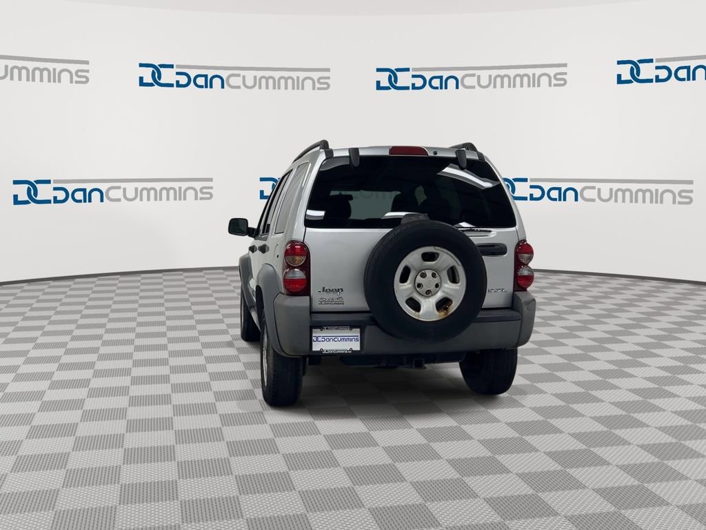 Used 2005 Jeep Liberty Sport AWD/4WD image 7