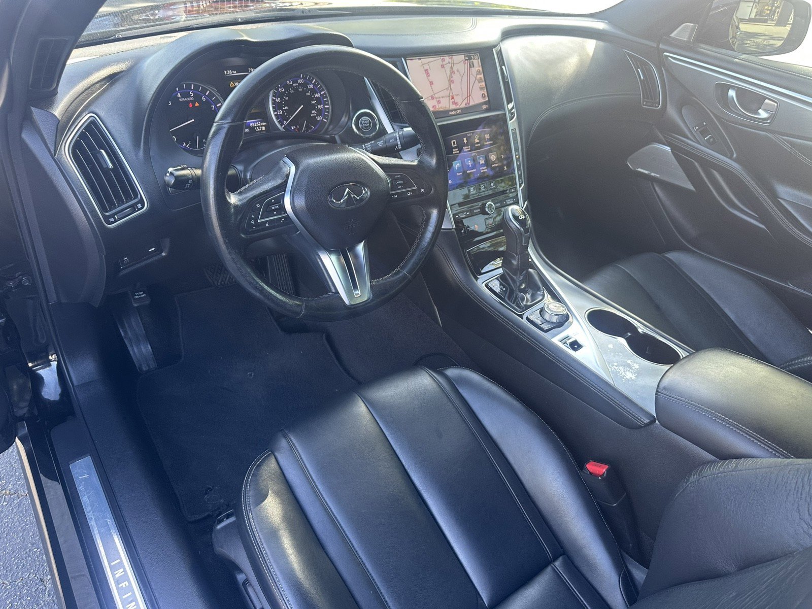 Used 2017 INFINITI Q60 Sport w/ Premium Plus Package 3.0T image 17