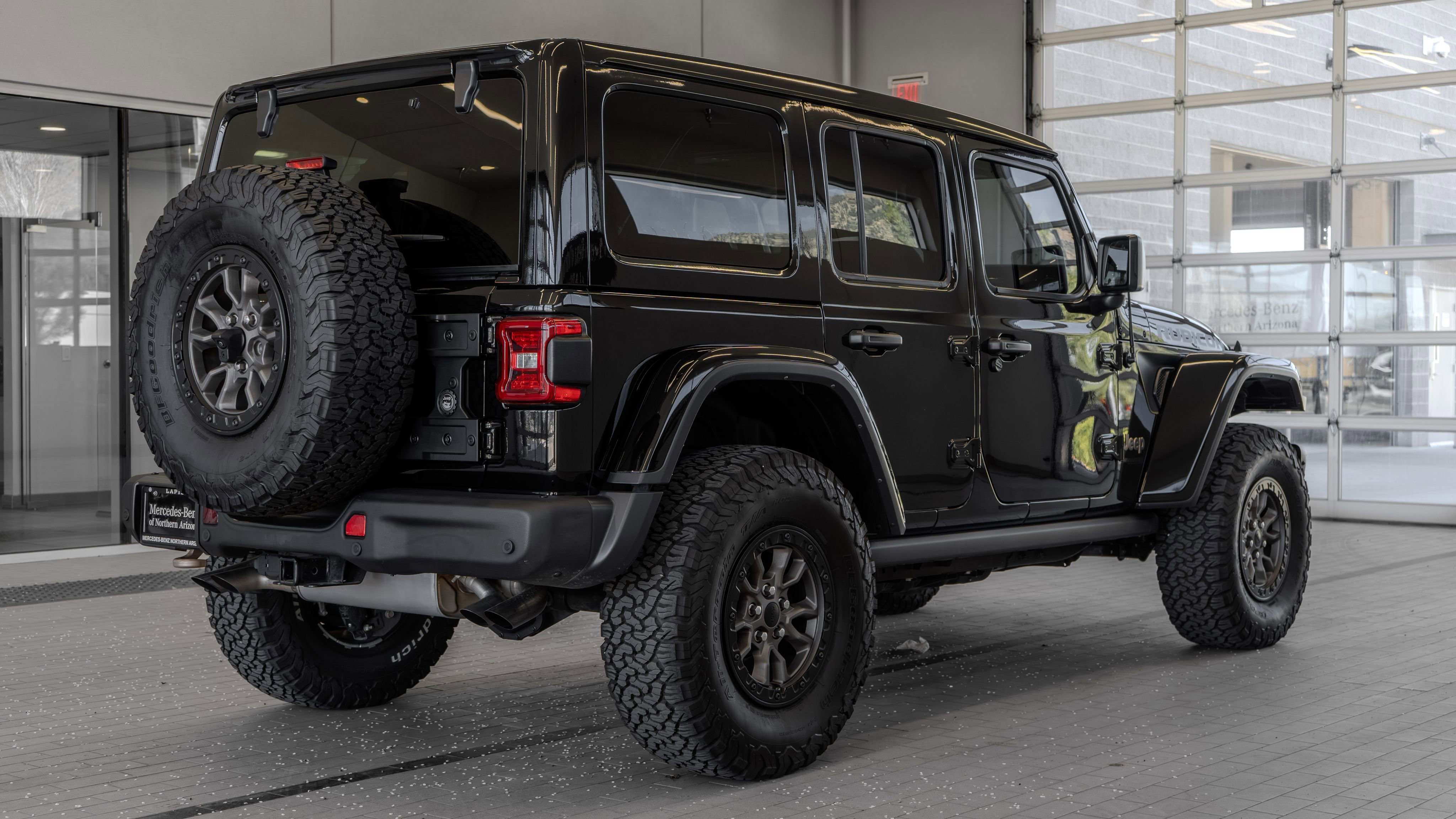 Used 2022 Jeep Wrangler Unlimited Rubicon w/ Trailer Tow Package image 27