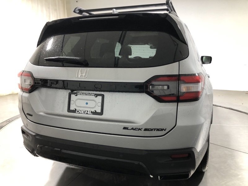 New 2026 Honda Pilot Black Edition image 7
