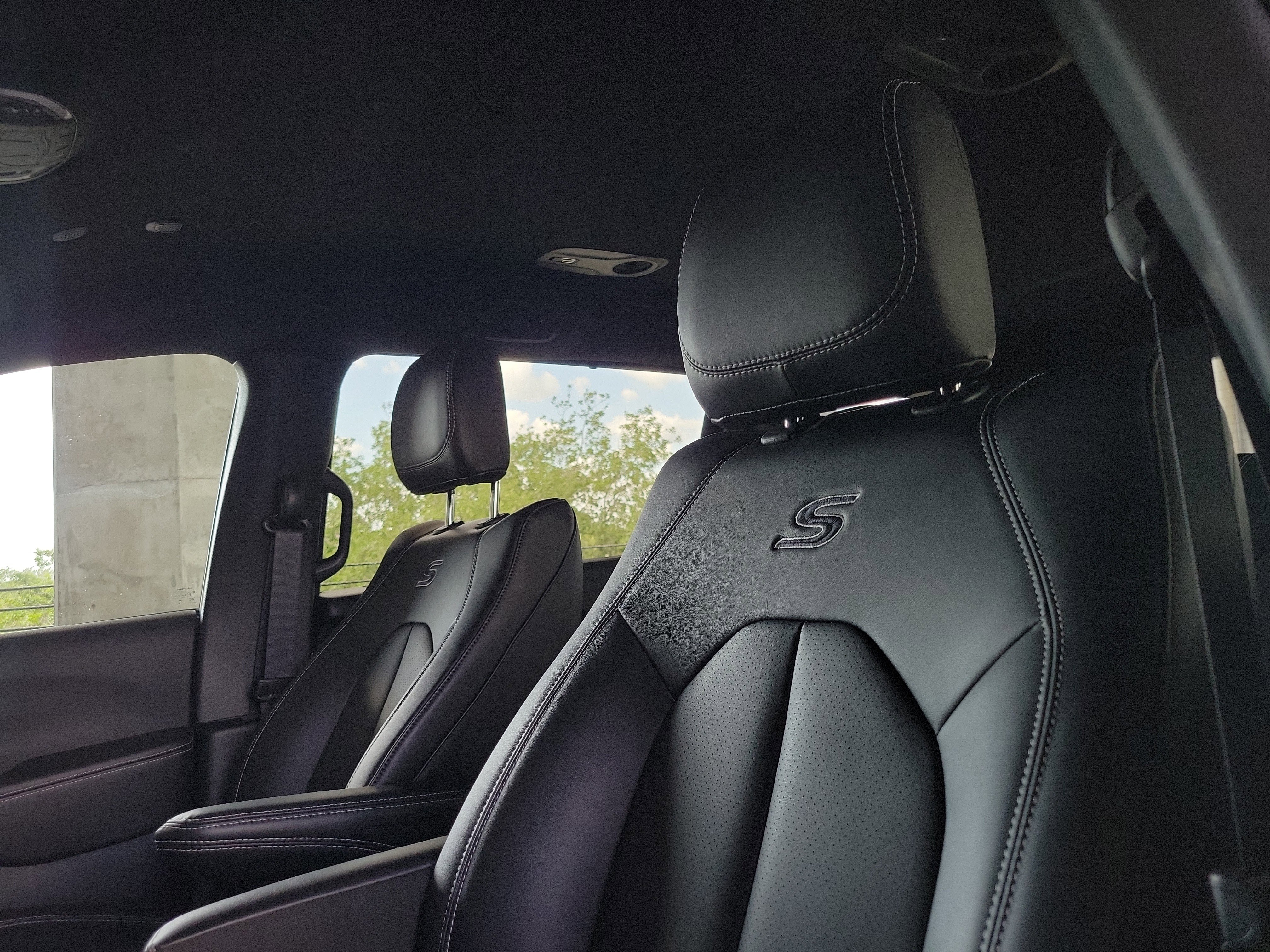 New 2026 Chrysler Pacifica Select w/ S Appearance Package FWD image 19