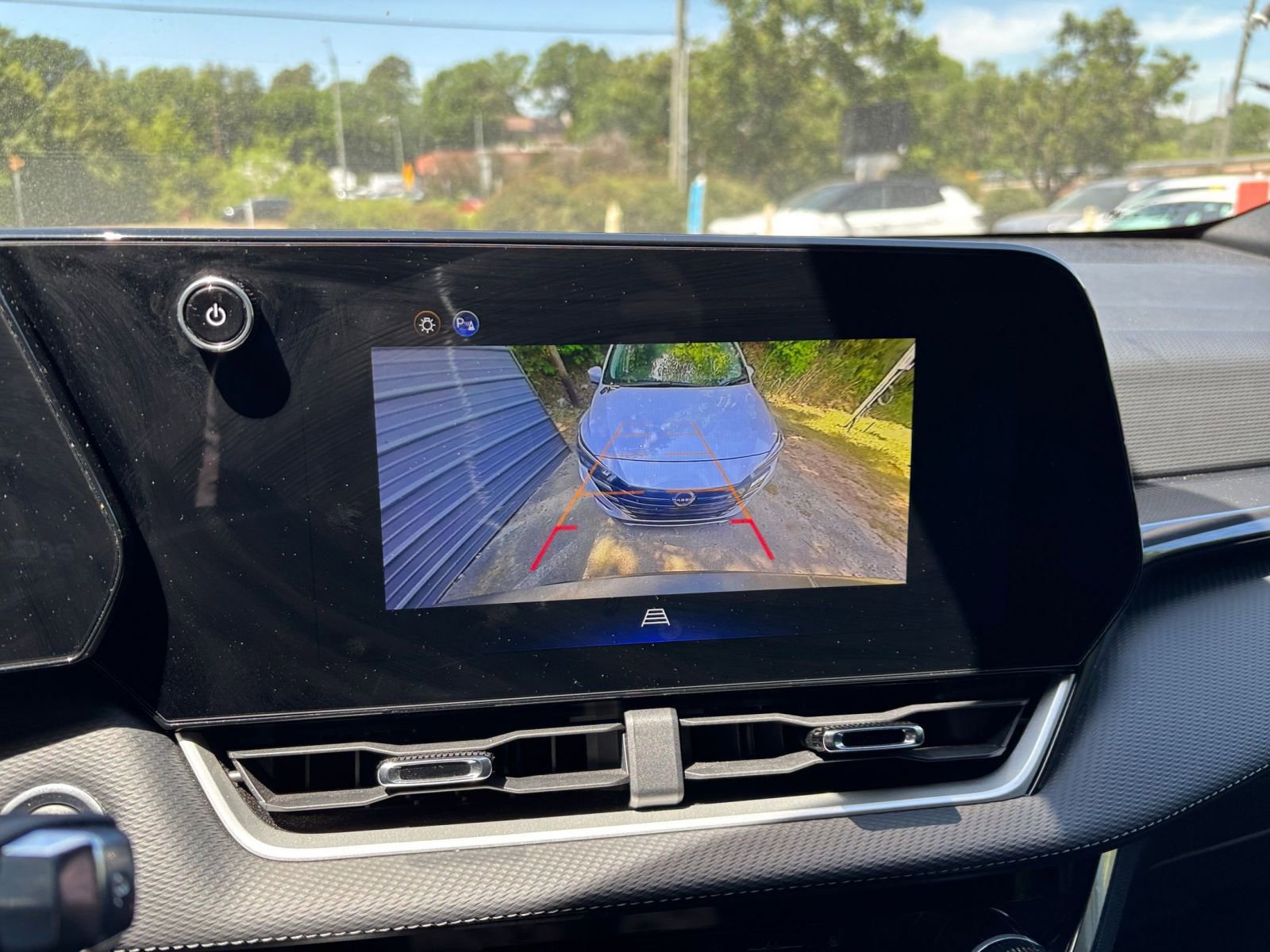 Used 2025 Chevrolet Equinox LT FWD image 22