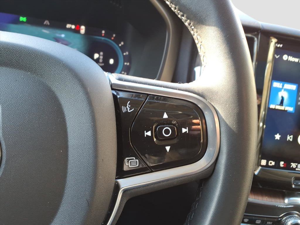 Used 2023 Volvo XC60 B5 Plus w/ Climate Package image 20