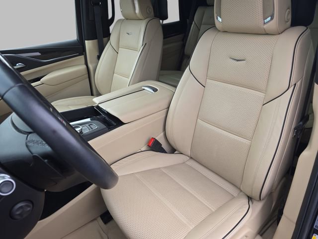 Used 2024 Cadillac Escalade Premium Luxury w/ LPO, Floor Liner Package image 17