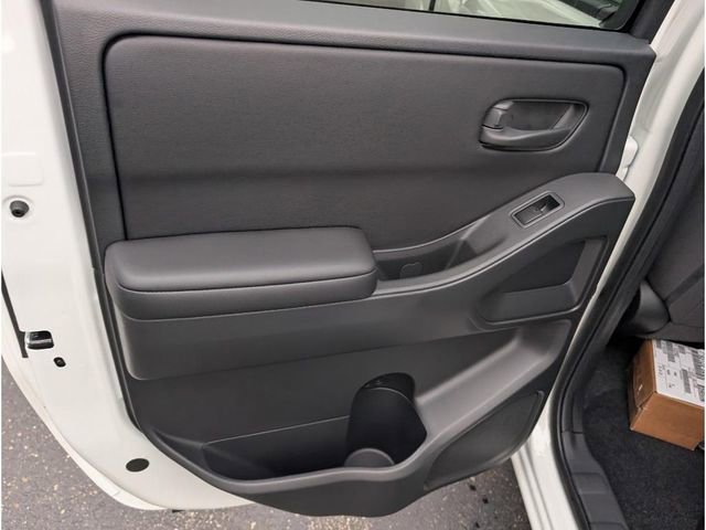 New 2026 Nissan Frontier SV w/ SV Convenience Package image 9