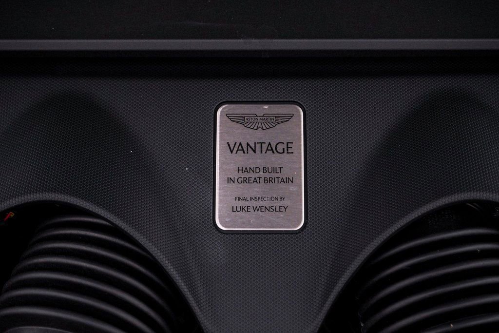 Used 2026 Aston Martin V8 Vantage Roadster image 38