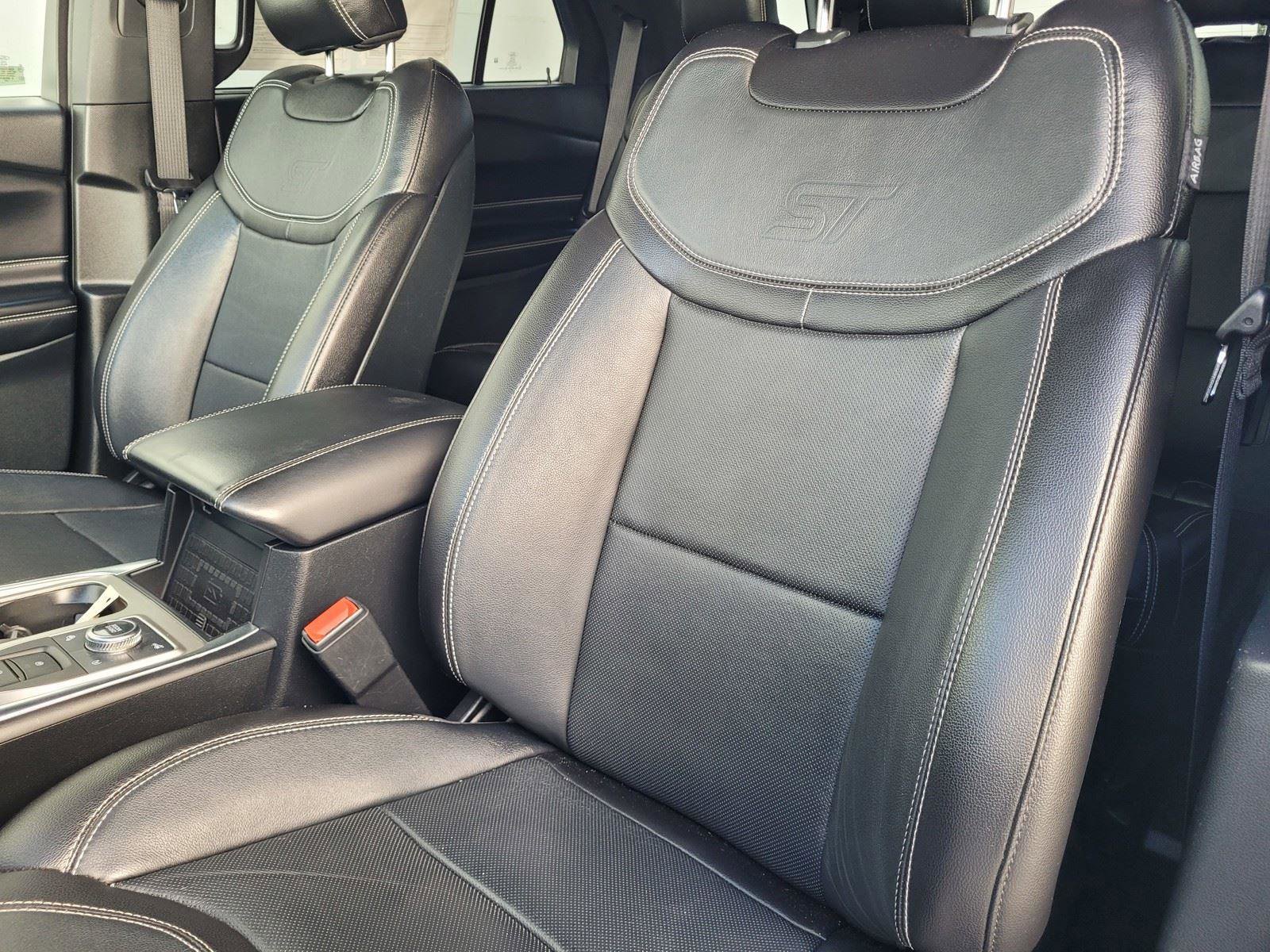 Used 2020 Ford Explorer ST w/ ST Street Pack image 22