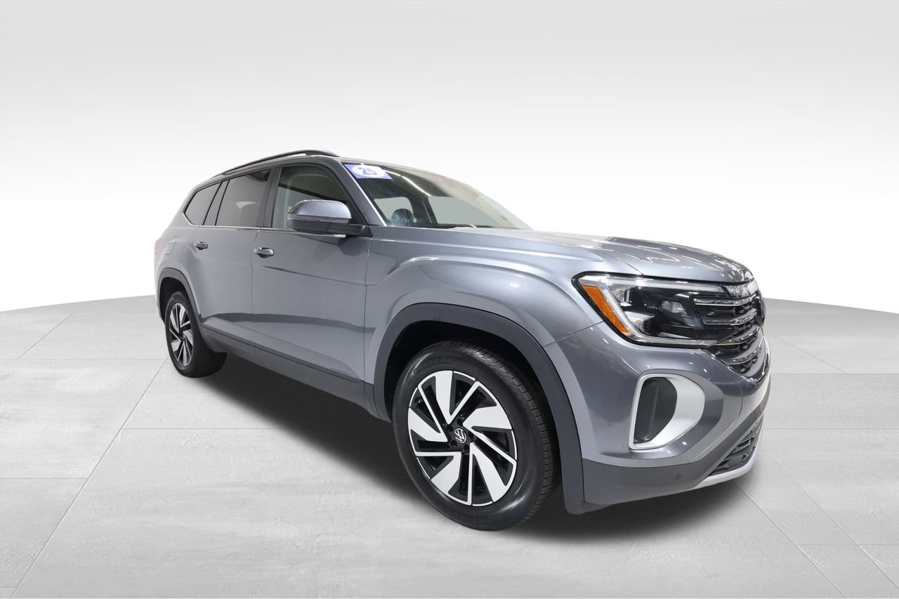 Used 2025 Volkswagen Atlas SE image 6