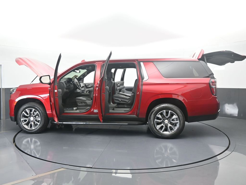 Used 2024 Chevrolet Suburban LT image 78