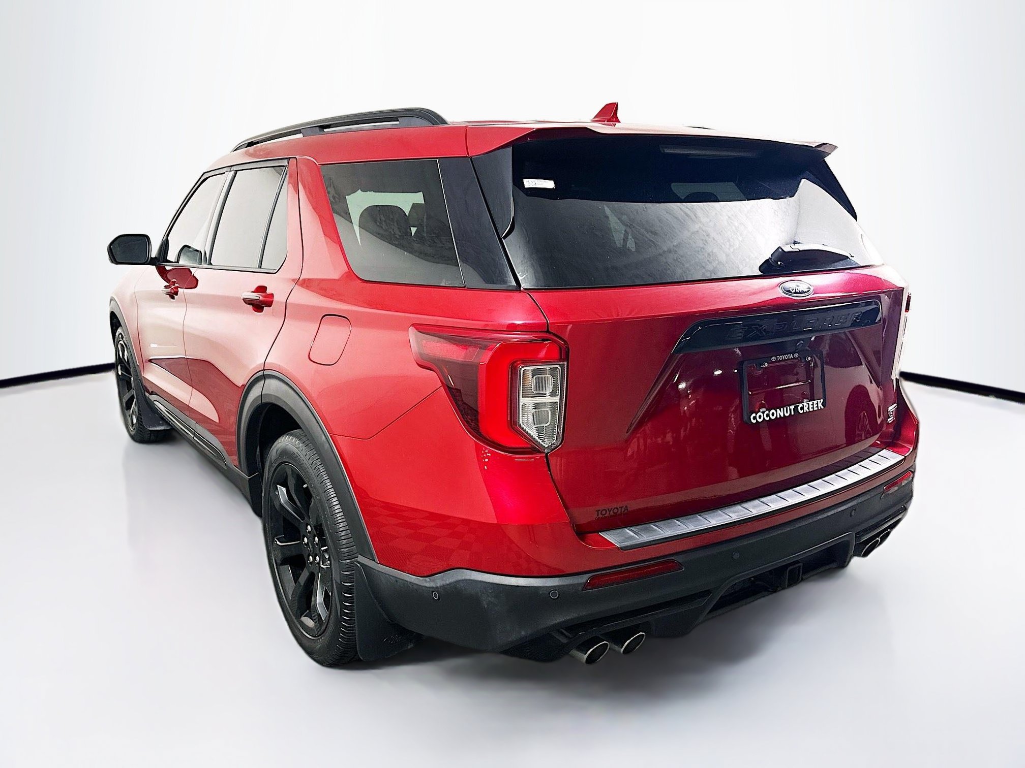 Used 2020 Ford Explorer ST w/ ST Street Pack AWD/4WD image 5