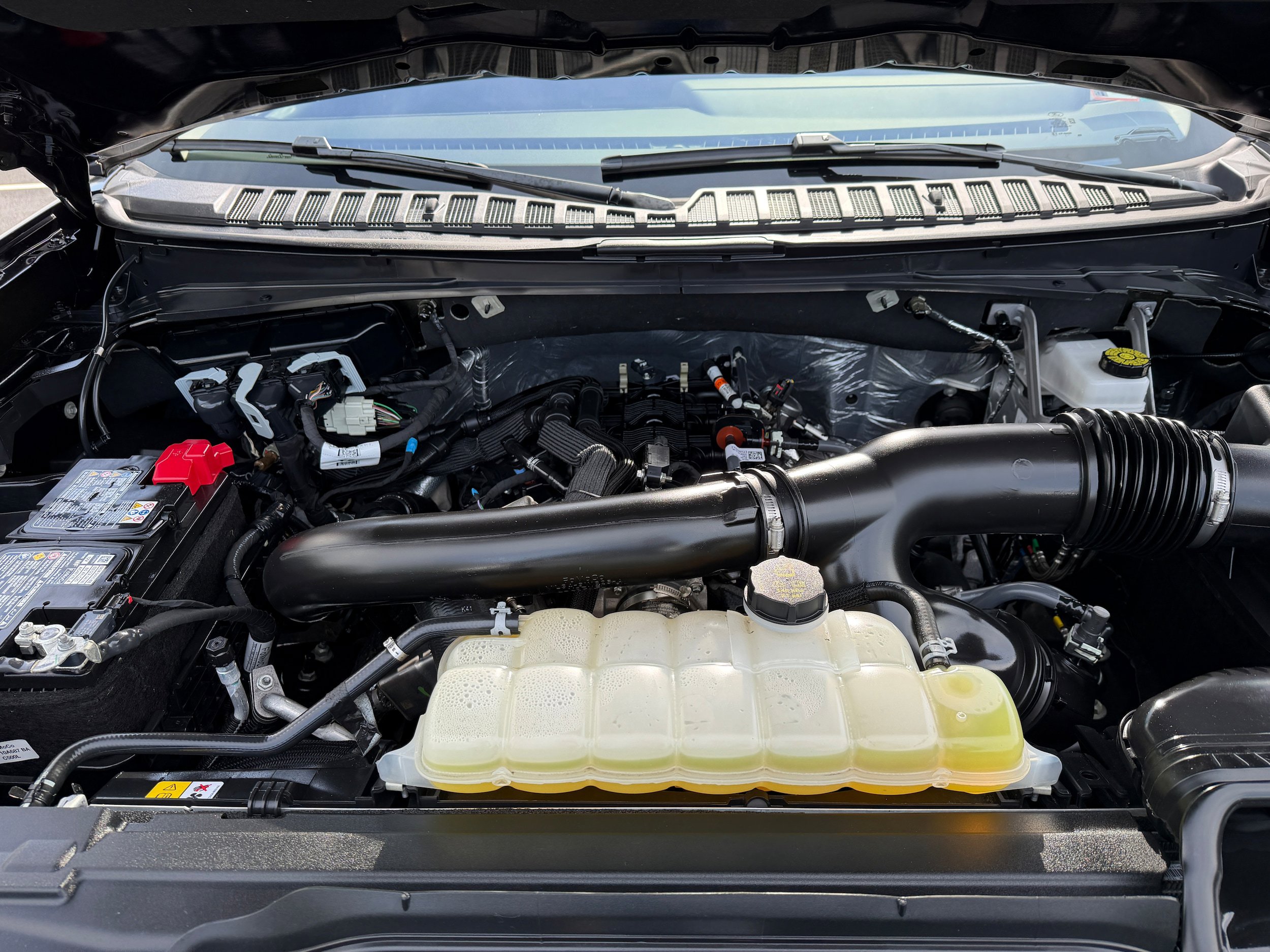 Certified 2025 Ford Expedition Active AWD/4WD image 16
