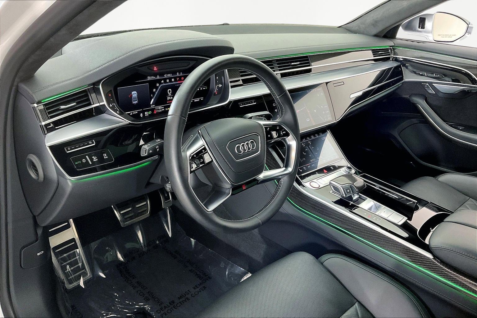 Used 2020 Audi S8 L image 17