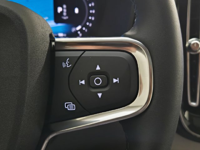 New 2026 Volvo XC40 B5 Plus w/ Protection Package Premier AWD/4WD image 26
