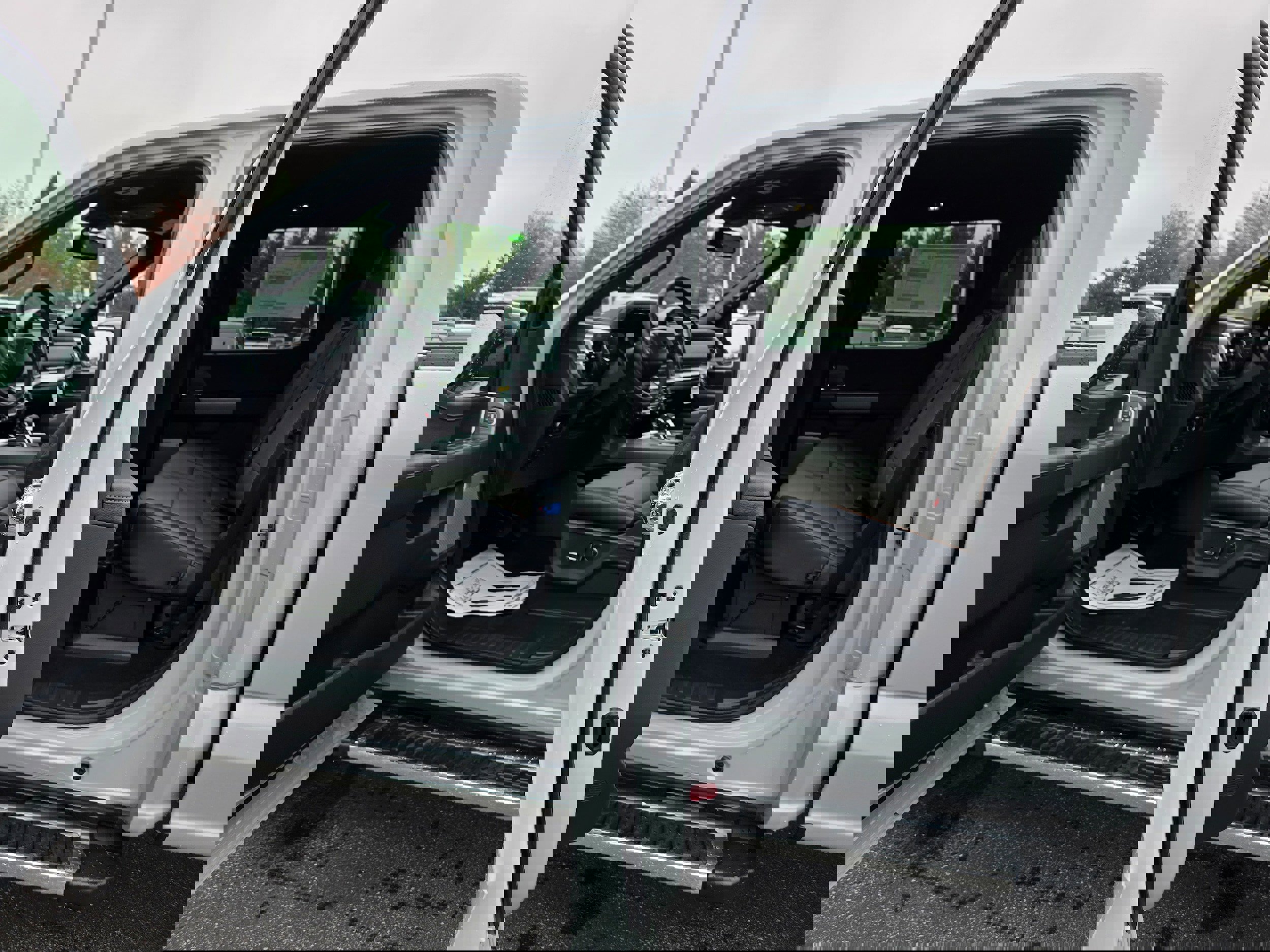 New 2026 Ford F150 Lariat w/ Equipment Group 502A High image 10