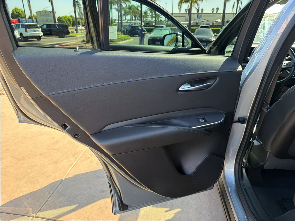 Used 2025 Cadillac XT4 Premium Luxury FWD image 14
