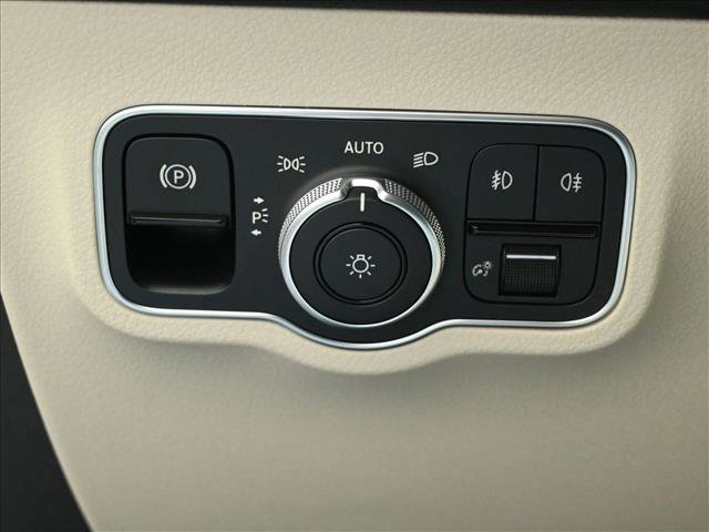 New 2026 Mercedes-Benz GLB 250 4MATIC image 10