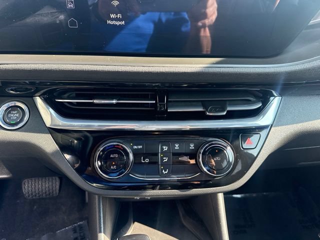 Used 2024 Buick Envista Sport Touring w/ Convenience II Package FWD image 15