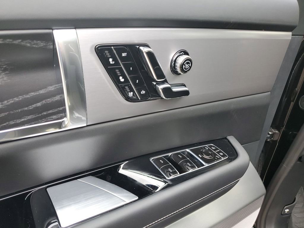 New 2026 Cadillac Vistiq Platinum image 23