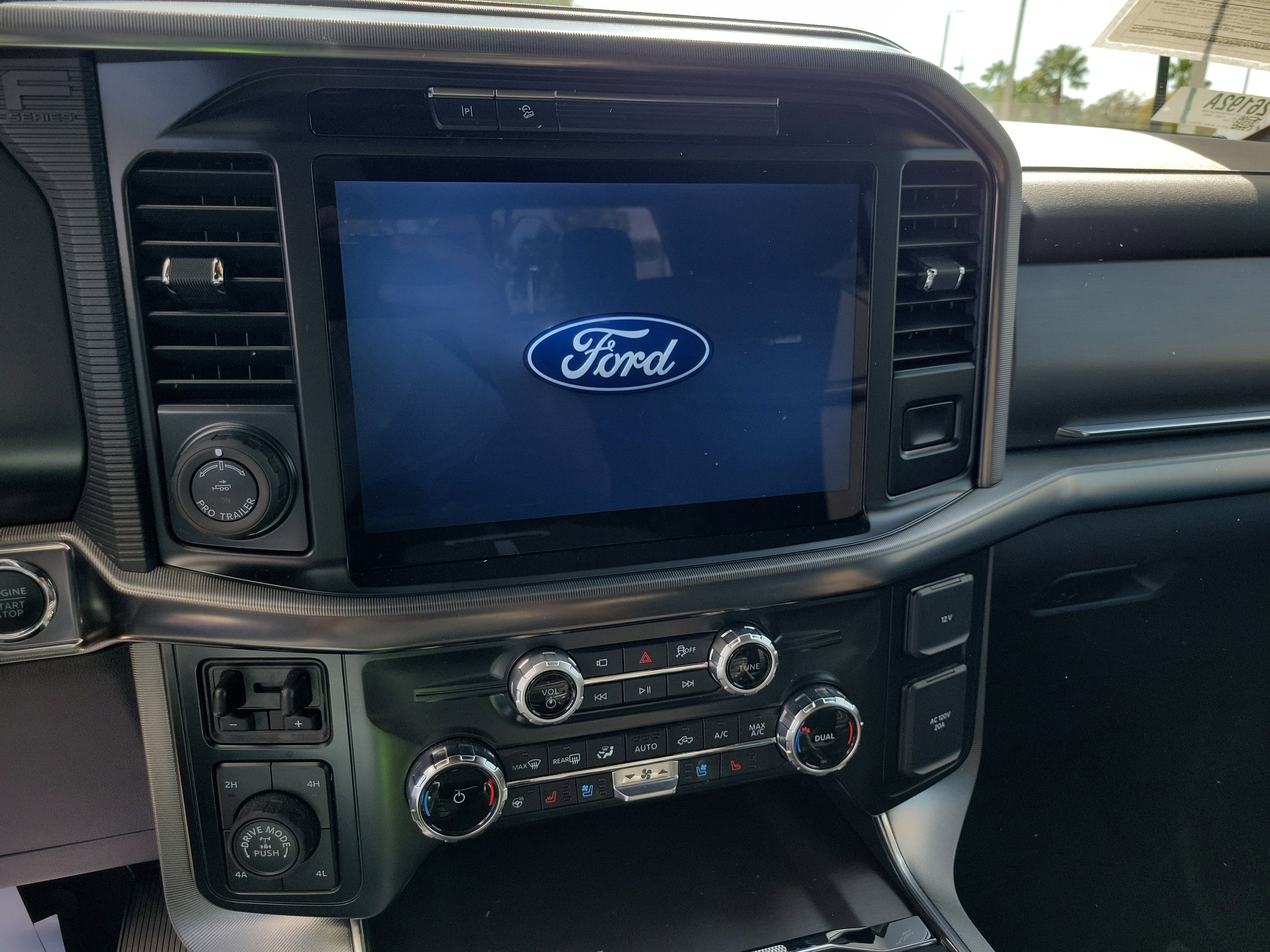Used 2025 Ford F150 Platinum w/ Equipment Group 702A High image 22