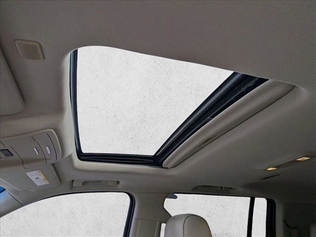 Used 2018 GMC Yukon XL Denali image 18