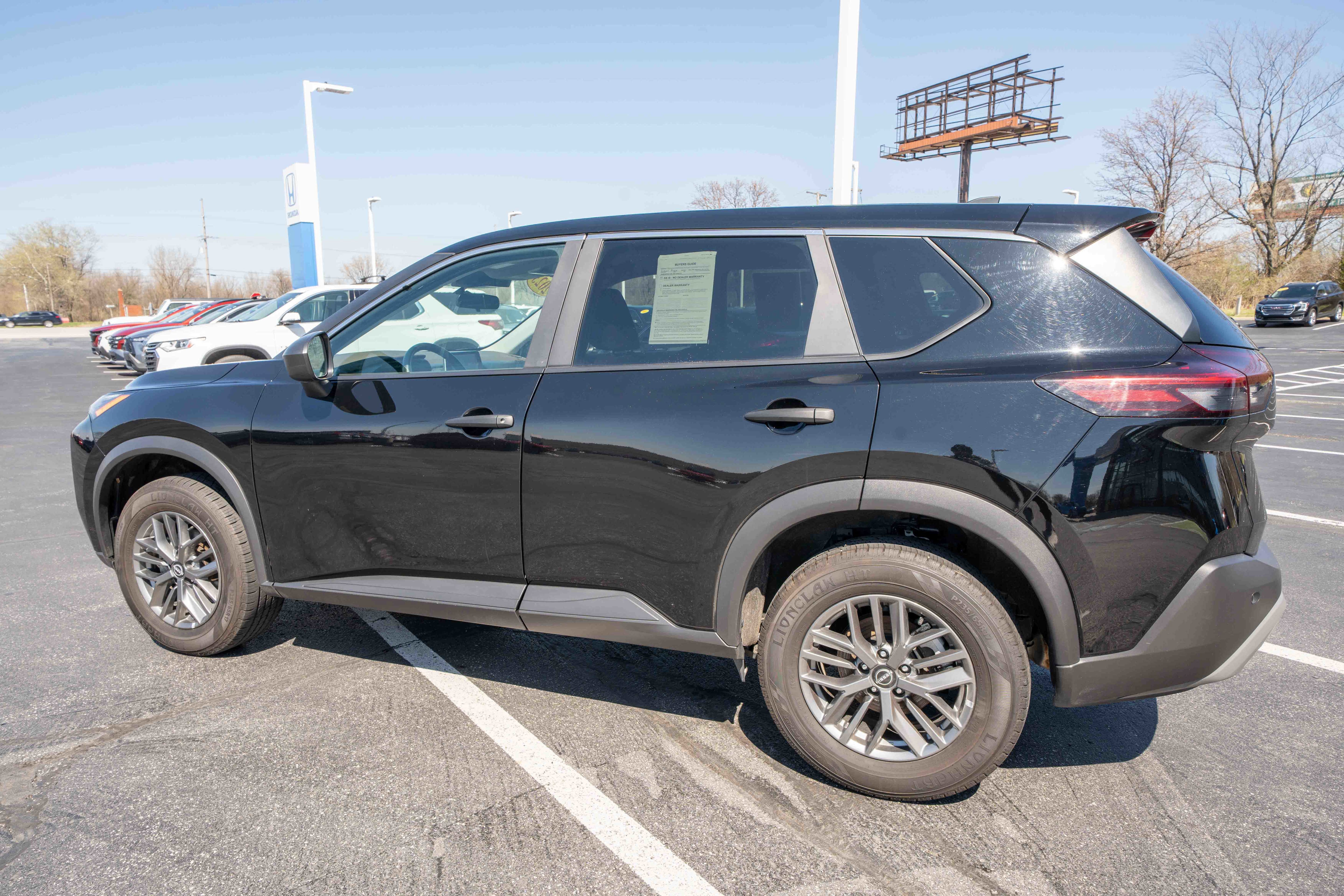Used 2023 Nissan Rogue S FWD image 4