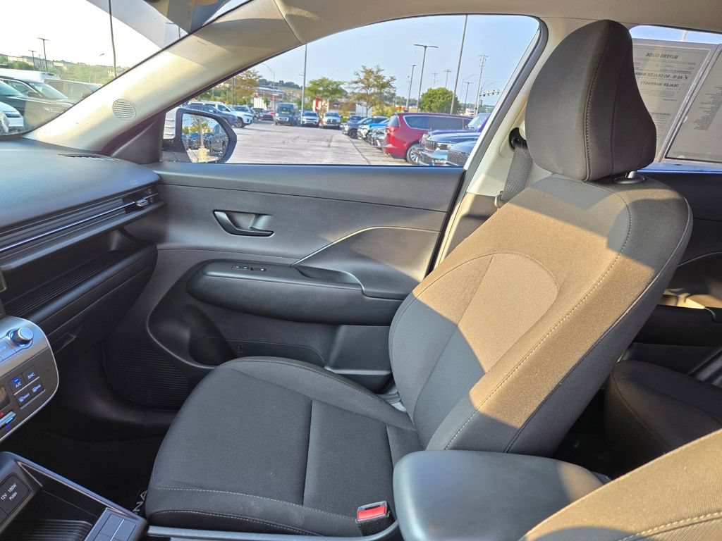 Used 2024 Hyundai Kona SE FWD image 24