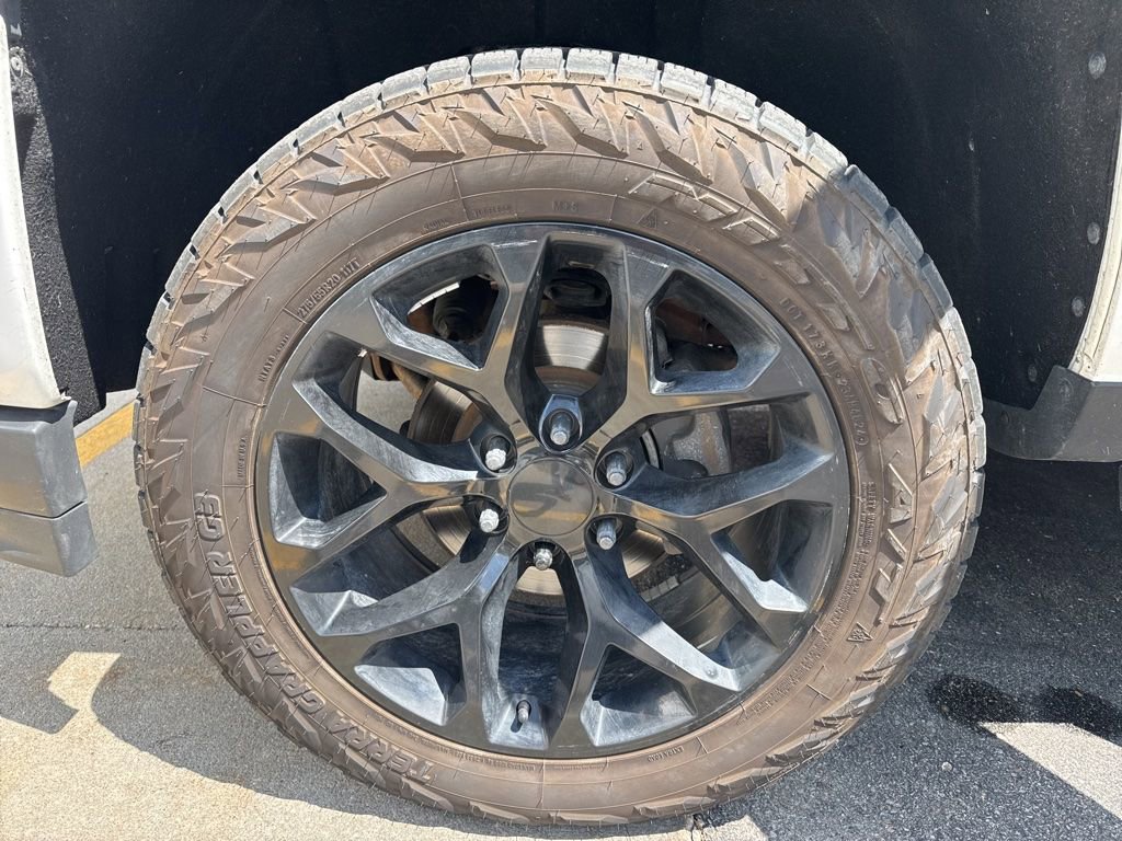 Used 2018 Chevrolet Silverado 1500 LT w/ All Star Edition AWD/4WD image 4
