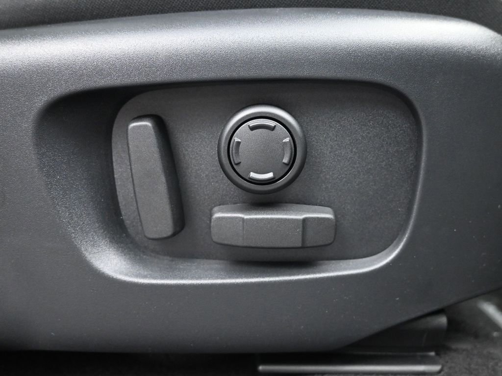 New 2026 Land Rover Range Rover Evoque S image 11