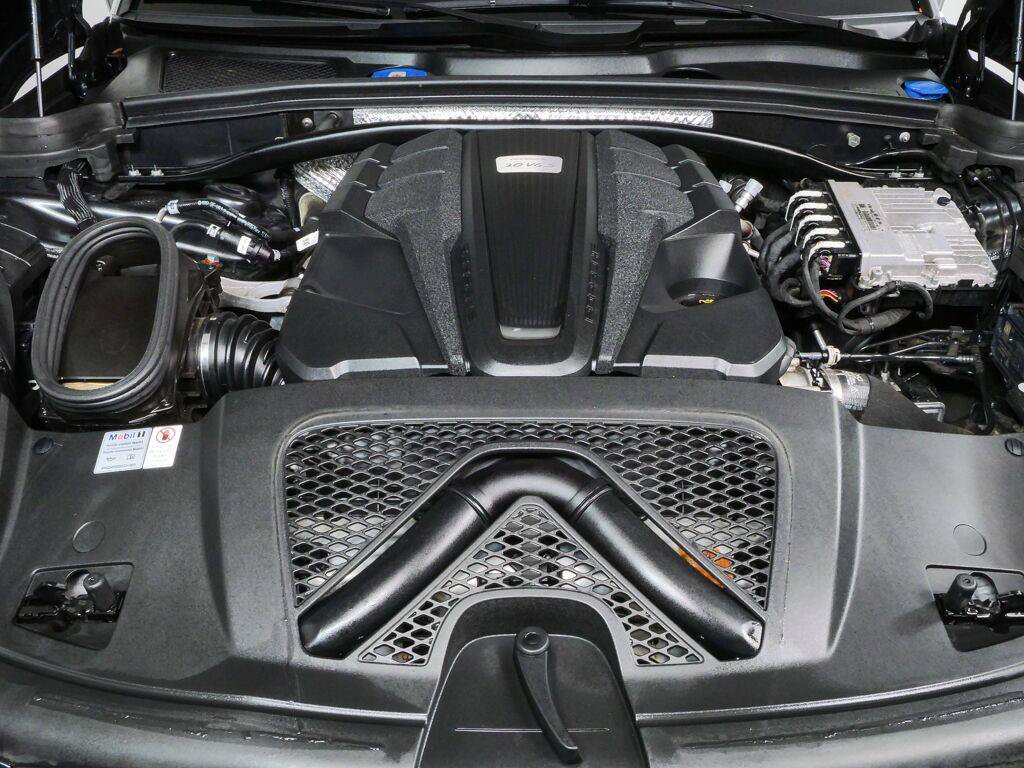Used 2020 Porsche Macan S AWD/4WD image 36
