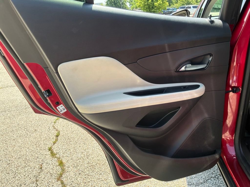 Used 2019 Buick Encore Essence AWD/4WD image 18