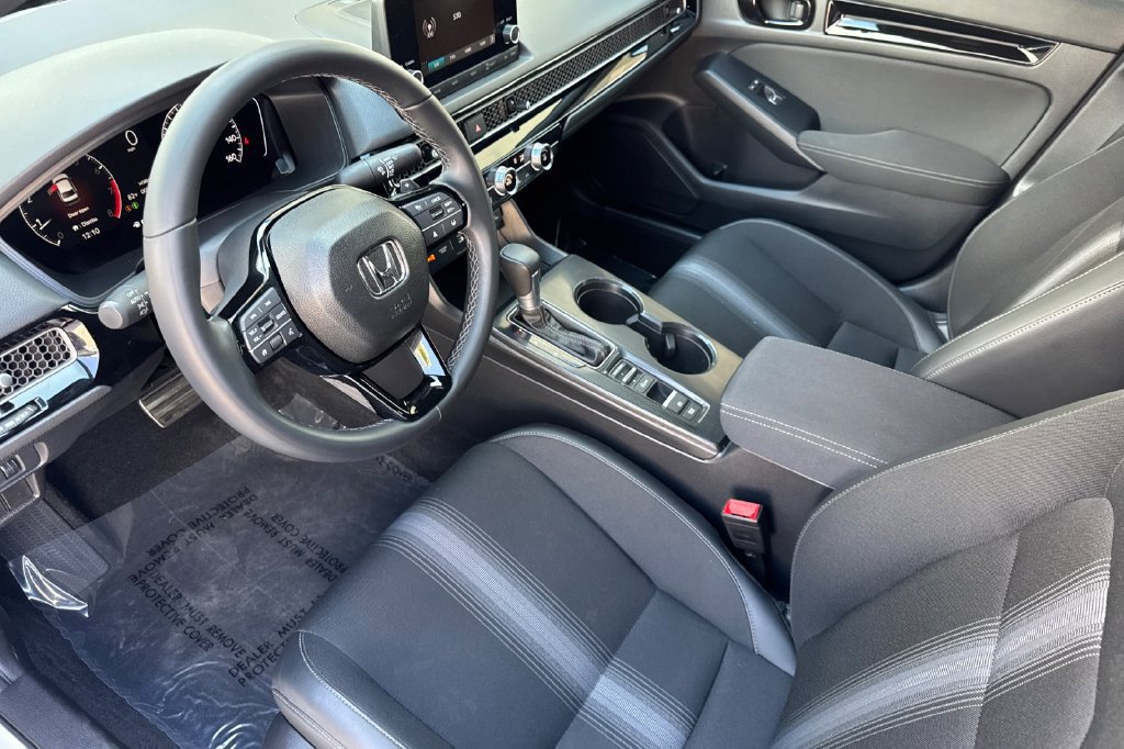 Certified 2025 Honda Civic Sport image 3
