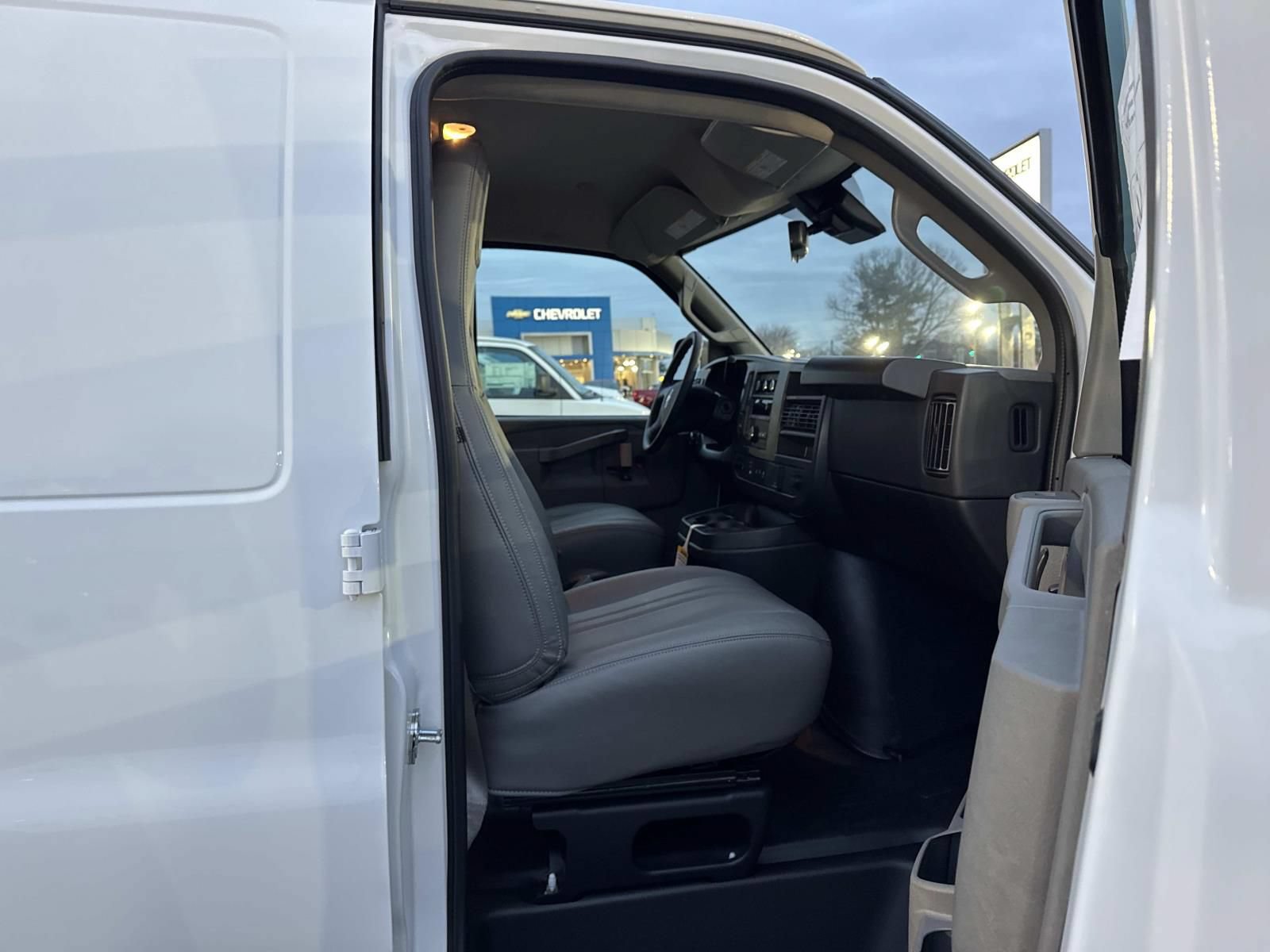 New 2025 Chevrolet Express 2500 RWD image 12