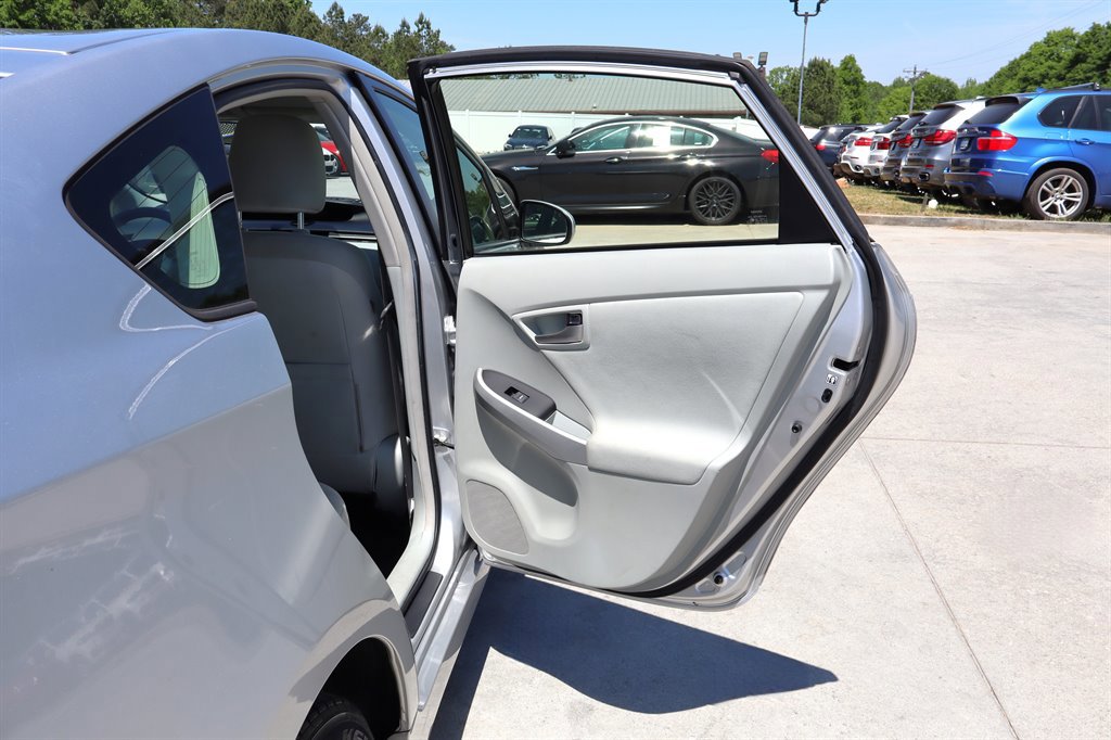 Used 2012 Toyota Prius Three FWD image 32