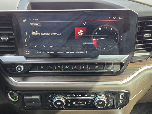 Used 2022 GMC Sierra 1500 SLT w/ SLT Premium Plus Package AWD/4WD image 16