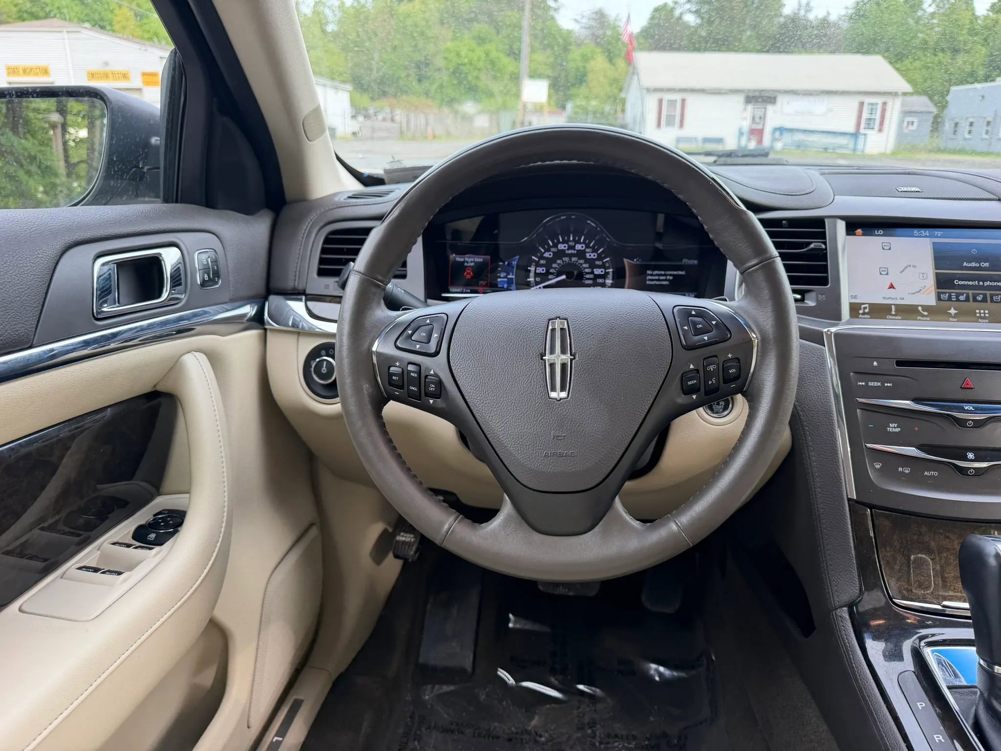 Used 2016 Lincoln MKS AWD w/ Equipment Group 101A image 31
