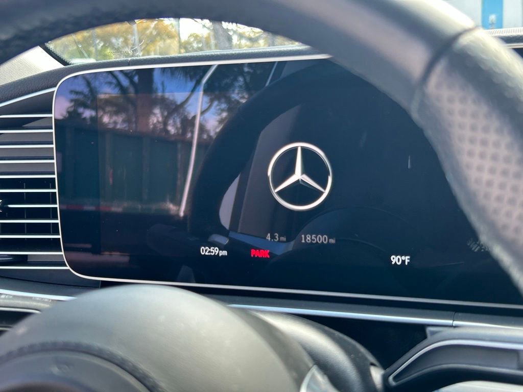 Used 2024 Mercedes-Benz GLS 580 4MATIC w/ Warmth & Comfort Package image 19