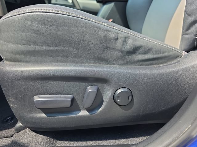 Used 2015 Toyota RAV4 Limited w/ Technology Package FWD image 30