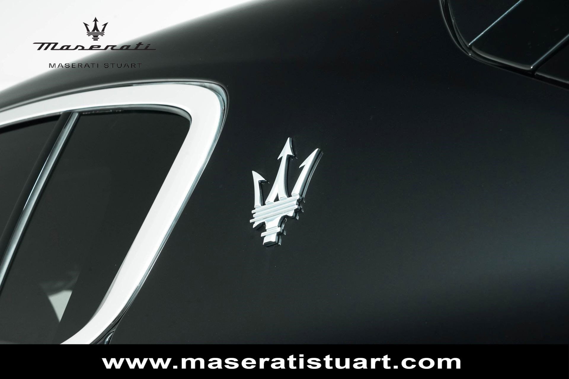 New 2025 Maserati Grecale GT image 30