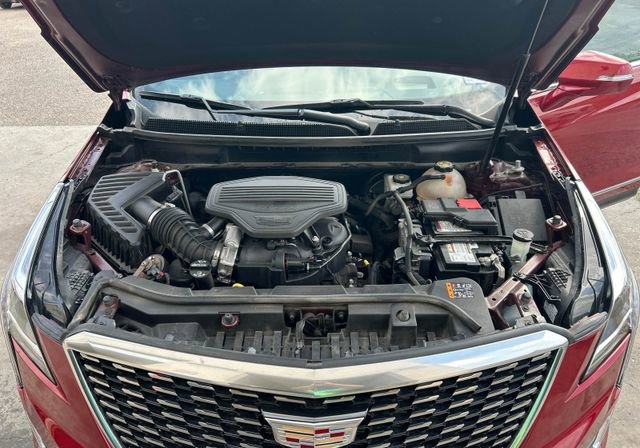 Used 2022 Cadillac XT5 Premium Luxury w/ Technology Package FWD image 10
