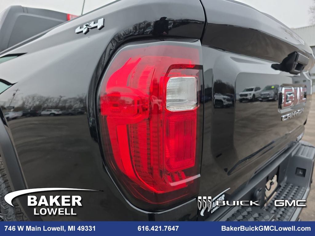 New 2026 GMC Canyon Elevation w/ Convenience Package image 32