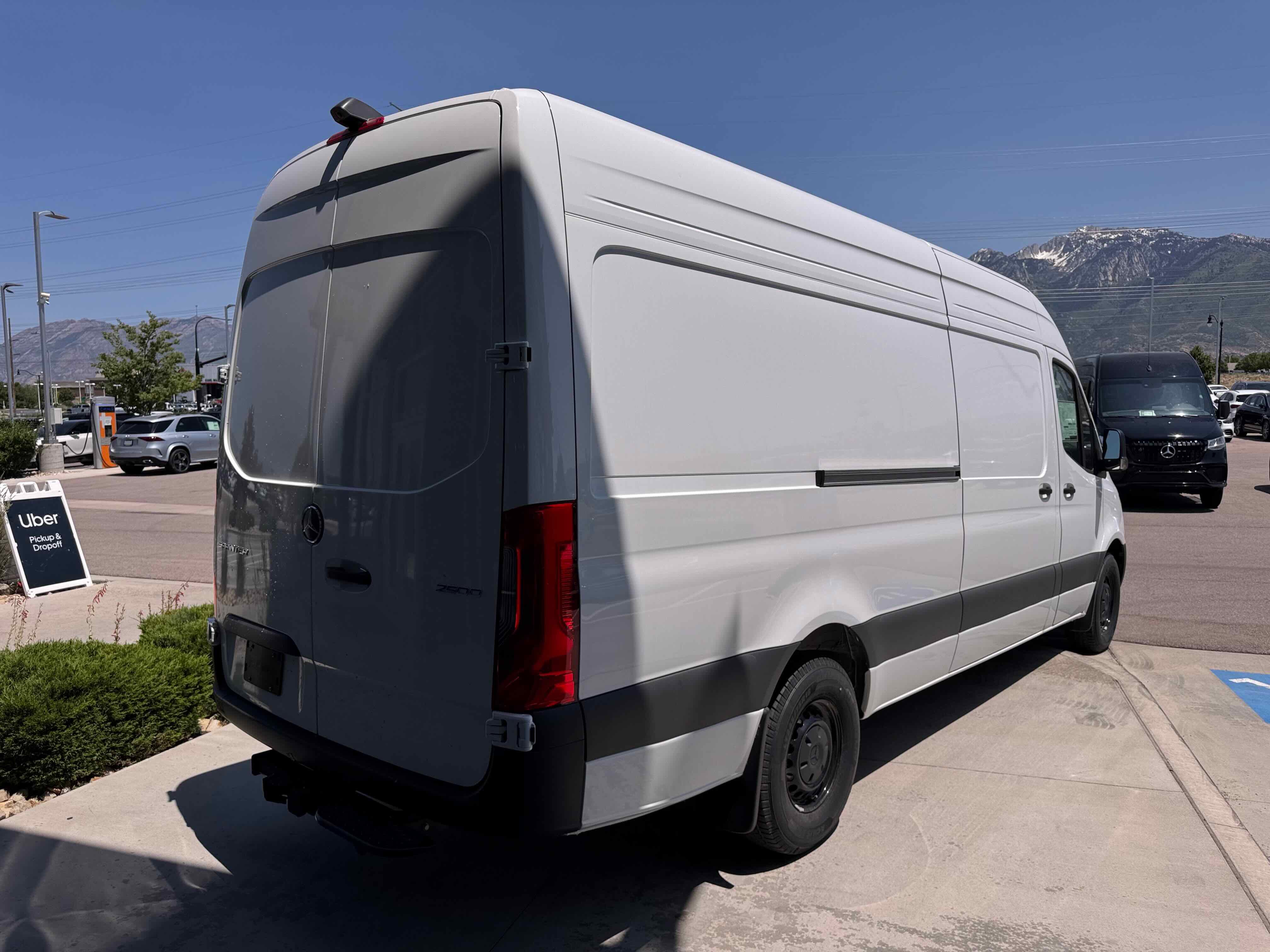 New 2025 Mercedes-Benz Sprinter 2500 image 8