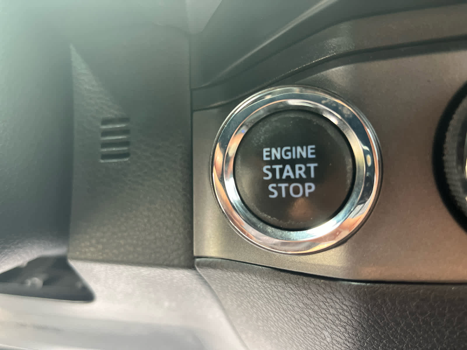 Used 2019 Toyota Tacoma TRD Off-Road image 12