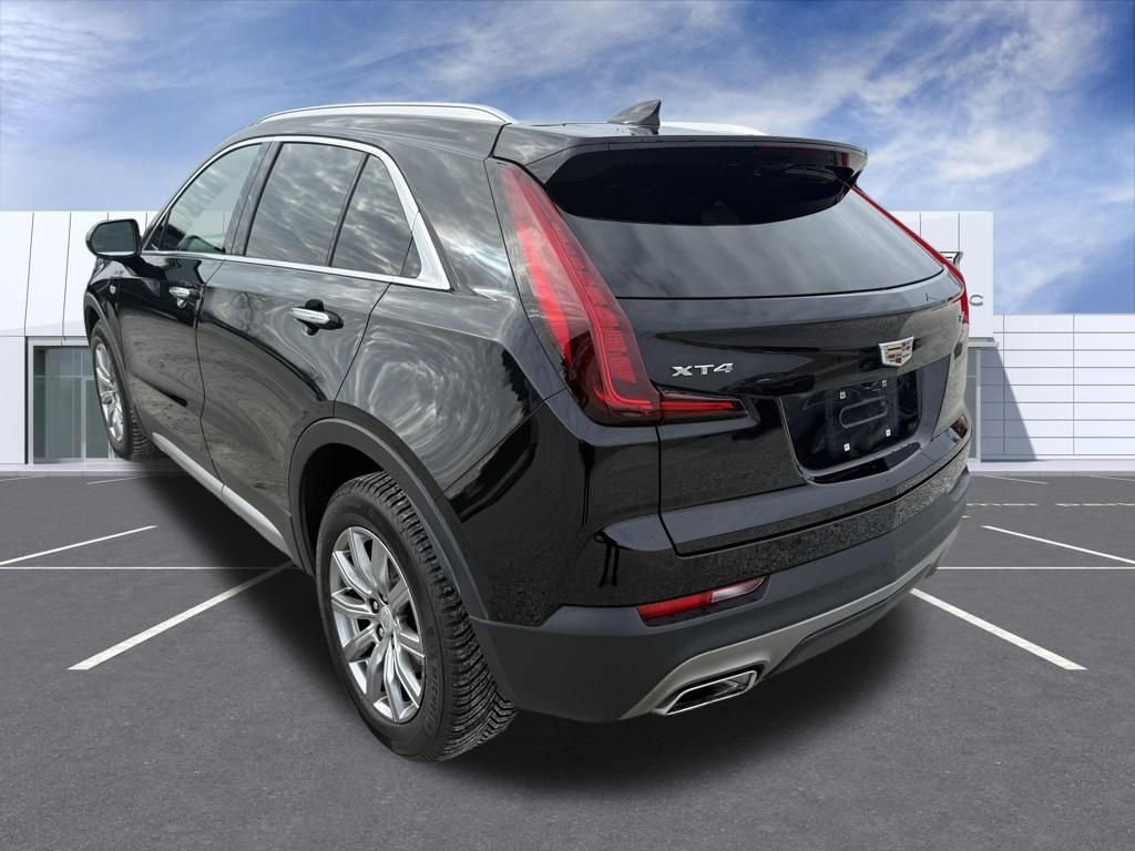 Used 2019 Cadillac XT4 Premium Luxury w/ Cold Weather Package image 4