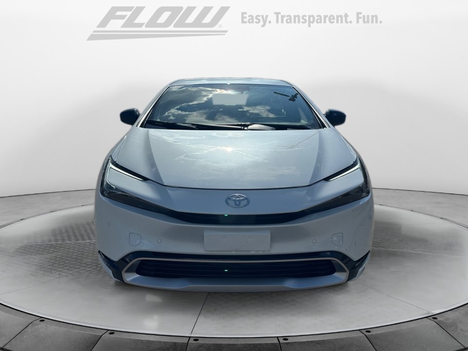 Used 2025 Toyota Prius Plug-In Hybrid FWD image 2