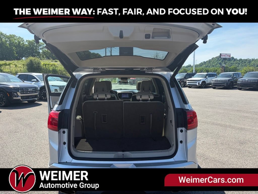 Used 2019 GMC Acadia Denali w/ Technology Package AWD/4WD image 34